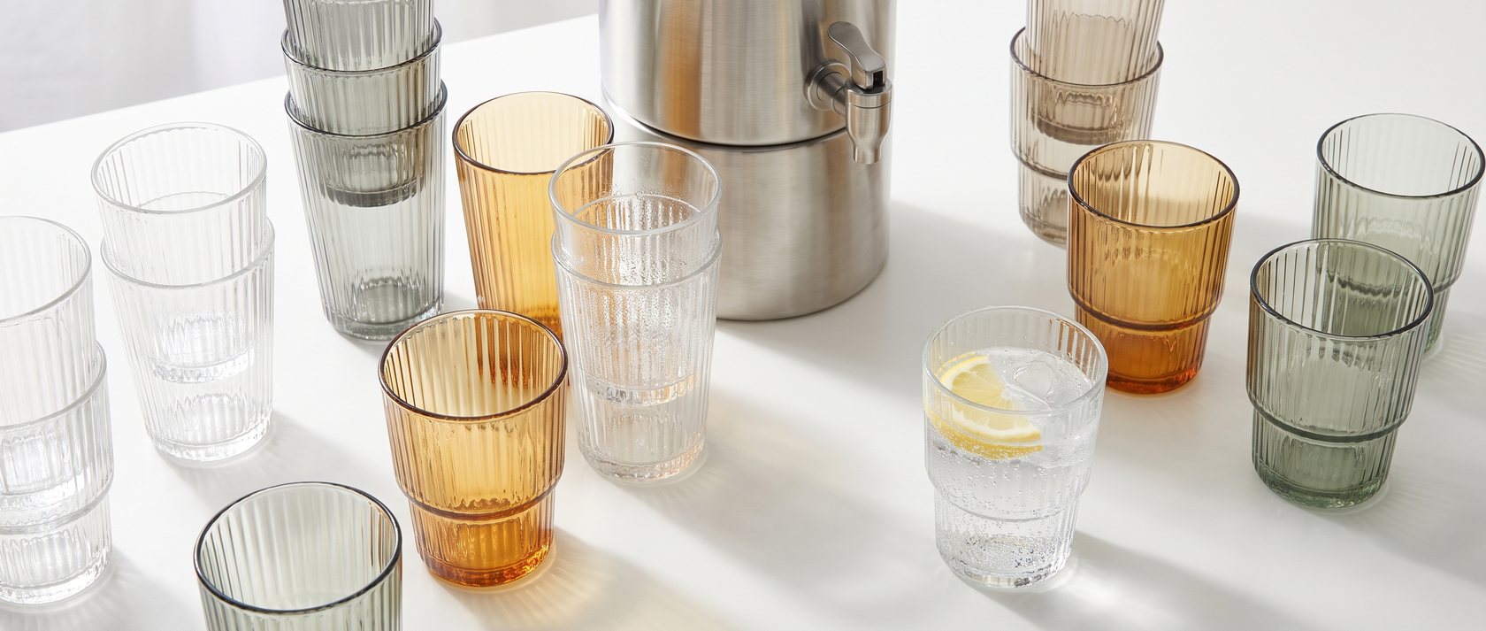 B8 Drinkware